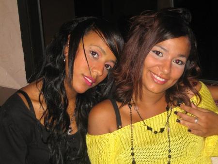 tjjjjjjjjjr moooooi & sarita